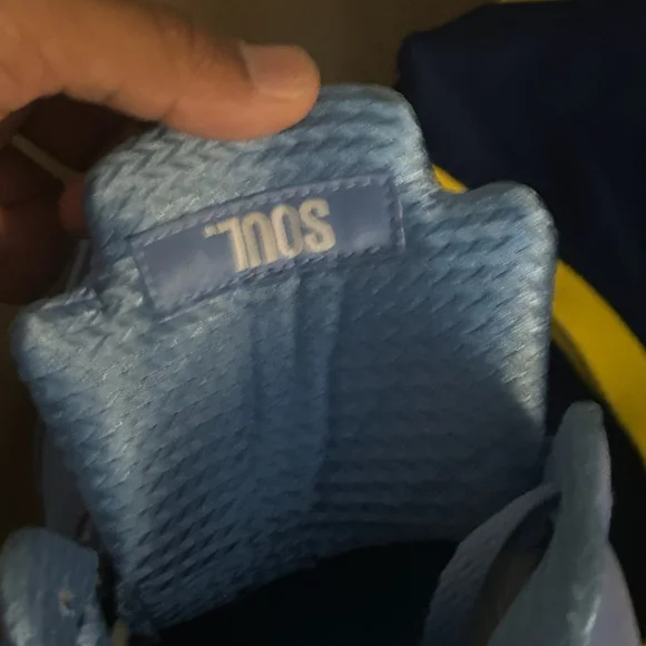 Jordan Kids Blue Sneakers - Picture 3 of 6